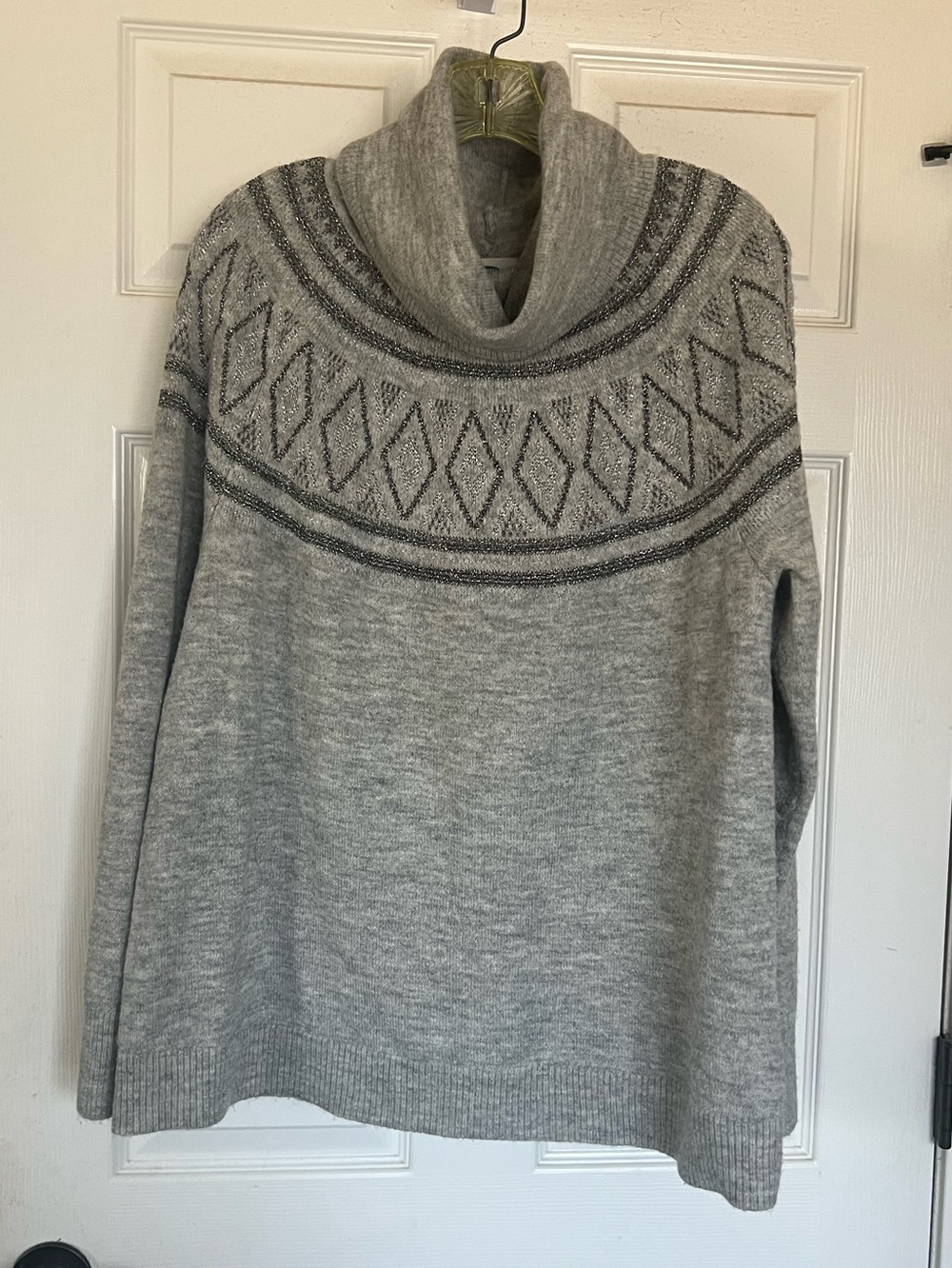 Old Navy Light Gray Cowl Neck Sweater Argyle Metallic L